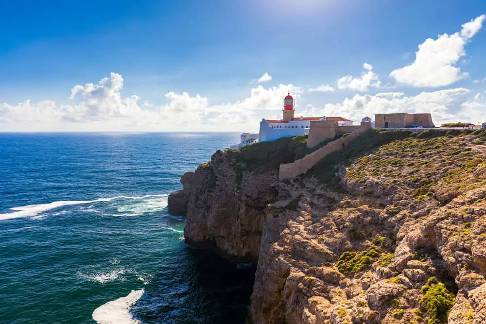 Things to see in Sagres - lighthouse
